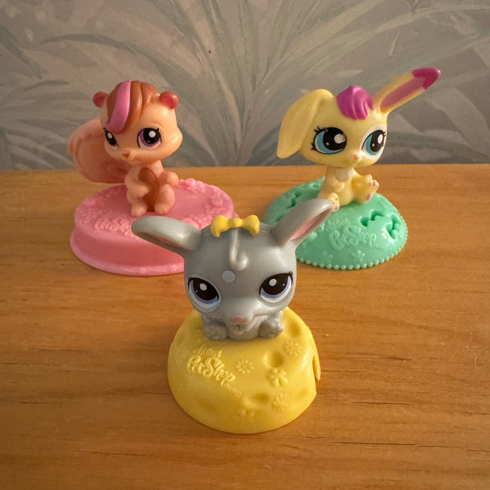 3 LPS Littlest Pet Shop McDonalds Happy Meal Toys 2011 - Bunny, Squirrel, Mouse